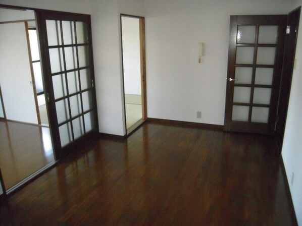 グランドール調布の物件内観写真